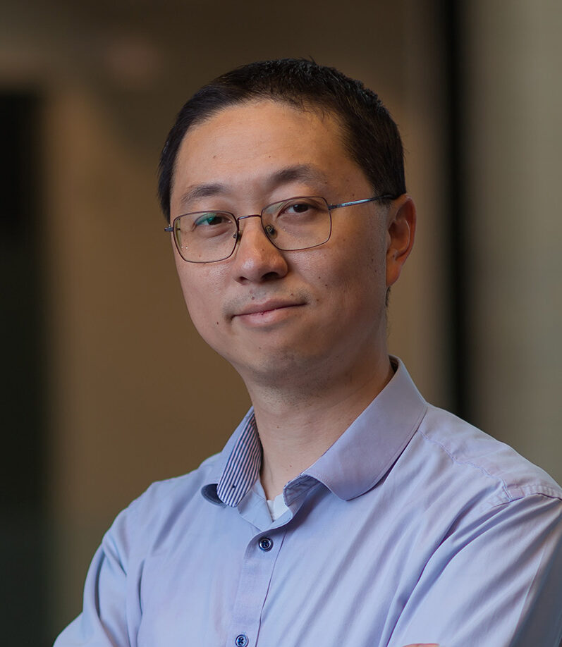 Juejun Hu